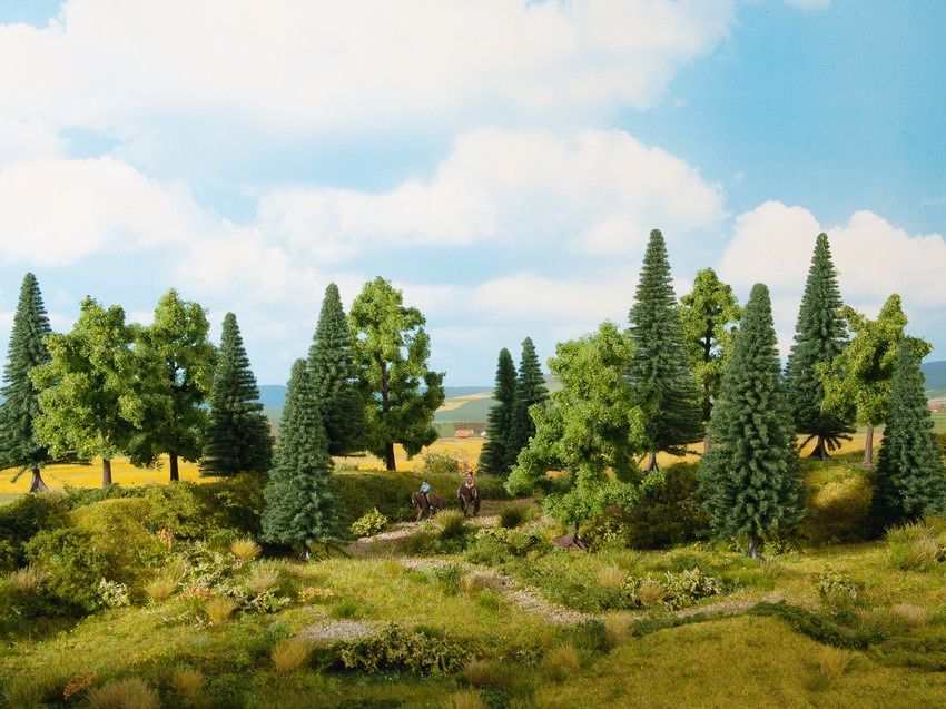 Noch 24621 - Mischwald 16 Bäume, 10 -14 cm H0 1:87/TT 1:120
