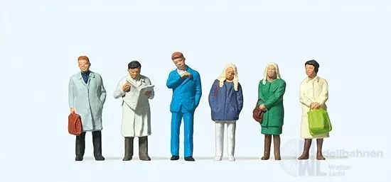 Preiser 14071 - Wartende Reisende am Bahnstei H0 1:87