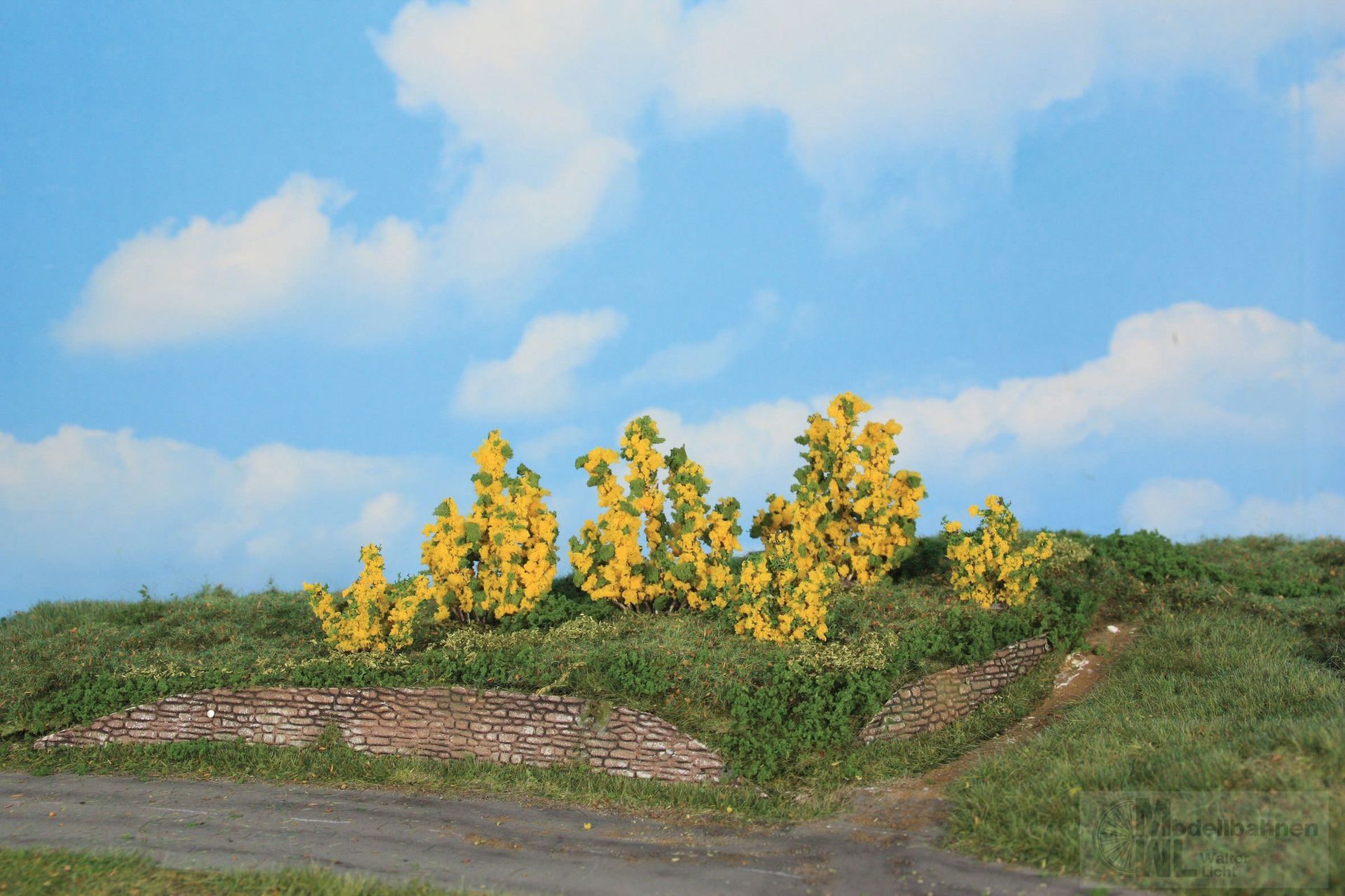 Heki 11800 - 6 Forsythiensträucher 3-6 cm H0/TT/N/Z Heki 11800 - 6 Forsythiensträucher 3-6 cm H0/TT/N/Z