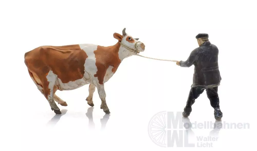 ARTITEC b.v. 5870031 - Bauer mit sturer Kuh (1x) H0 1:87
