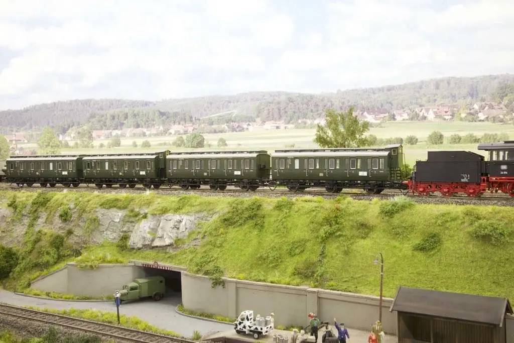 Lenz 41160-01 - Abteilwagen DB Ep.III Bauart B3 mit Bremserhaus Betr.-Nr. 24 904 Ffm Spur 0