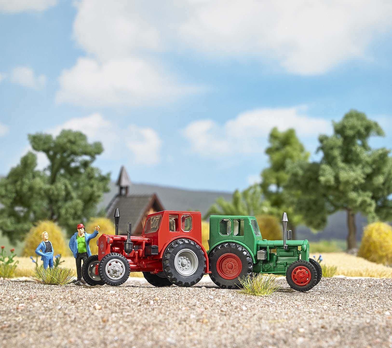 Melhose 210006400 - Traktor Pionier grün/rote Felgen H0 1:87