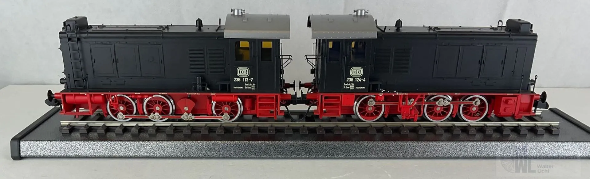 Märklin 5530 - MÄRKLIN - Diesellok BR 236 113-7 und 236 124-4 DB Ep.IV  Spur 1