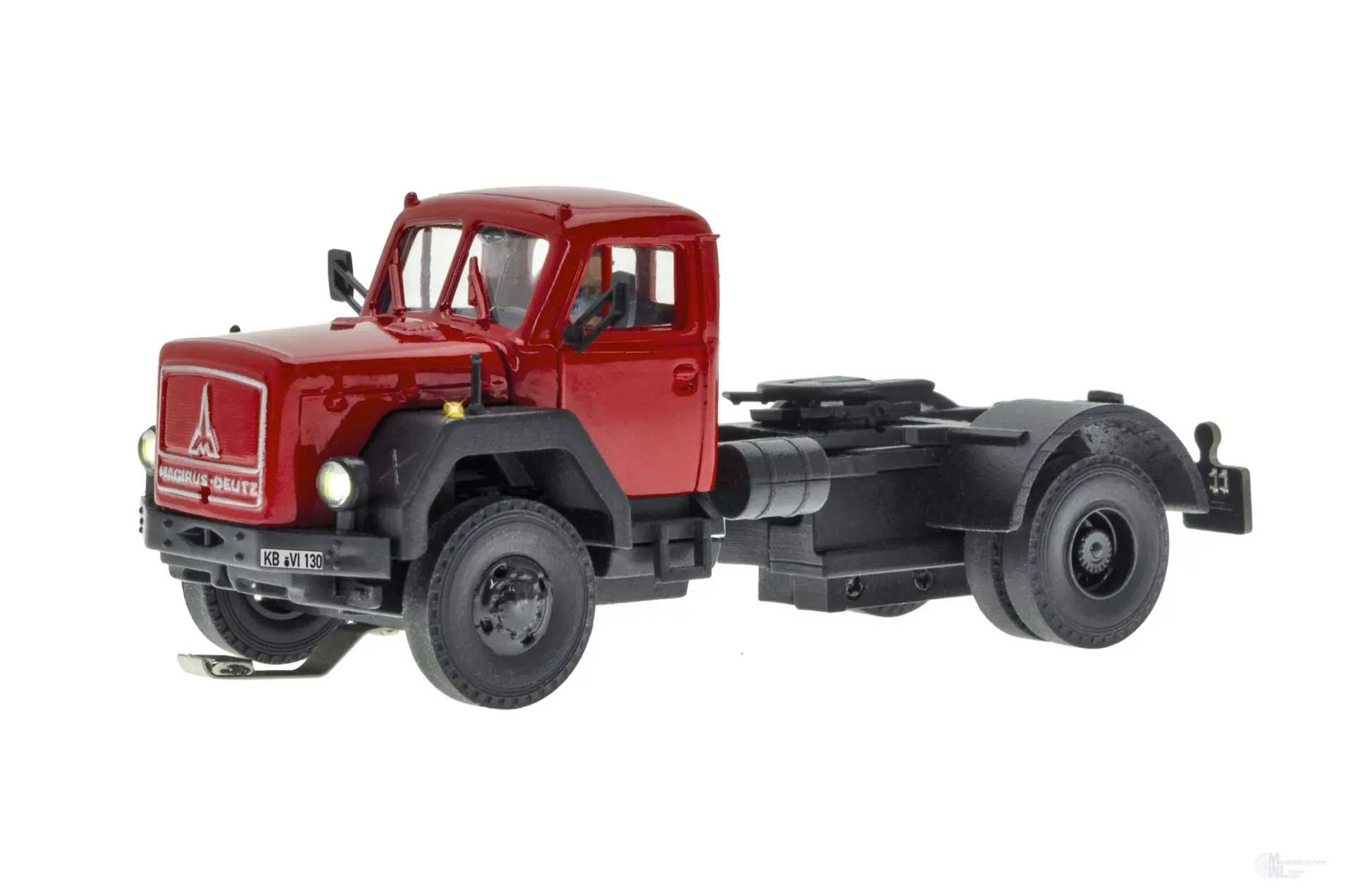 Viessmann 8130 - CarMotion Magirus Deutz 2-achs Sattelzugmaschine rot Basis H0 1:87