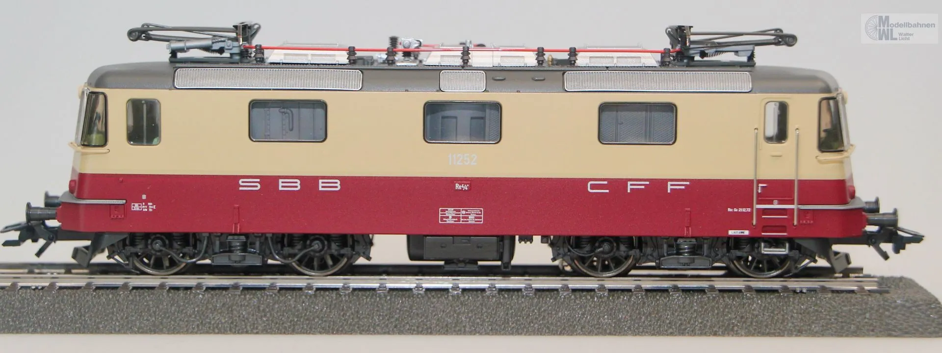 Märklin 37349 - MÄRKLIN - MHI Elektrolok Re 4/4 II SBB TEE Ep.IV H0/WS Sound mfx