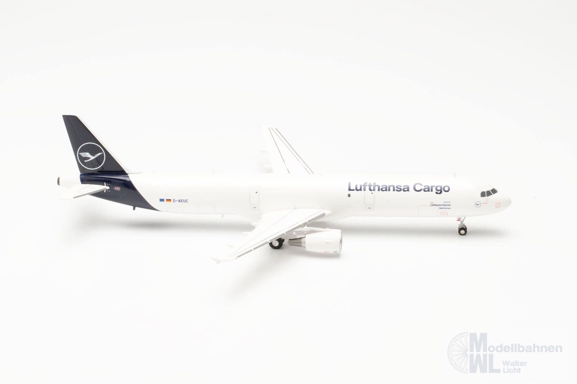 Herpa 572439 - Airbus A321P2F Lufthansa Cargo 1:200