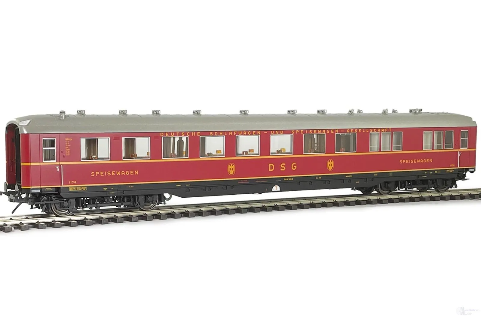Lenz 41264-02 - Schürzenwagen DSG-Speisewagen DB Ep.III RAL 3003 Spur 0