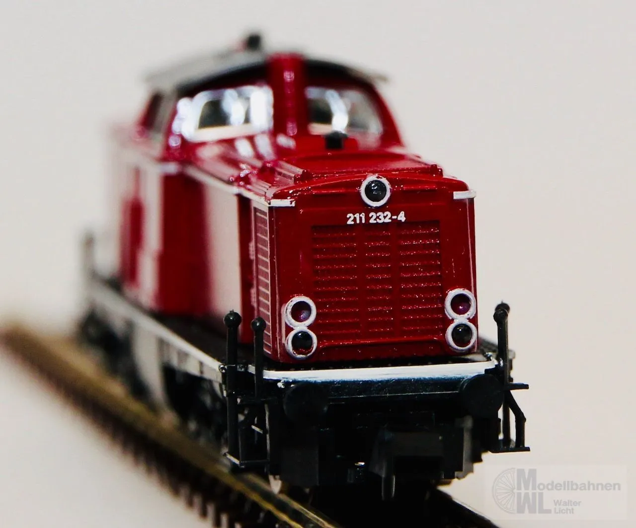 Arnold 2011 - ARNOLD - Diesellok BR 211 232-4 DB Ep.IV N 1:160
