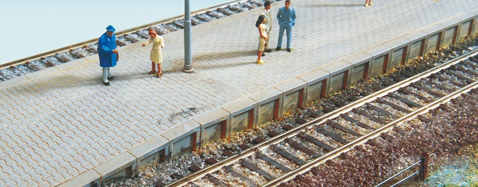 Brawa 2697 - Bahnsteigkanten 10 Stück N 1:160