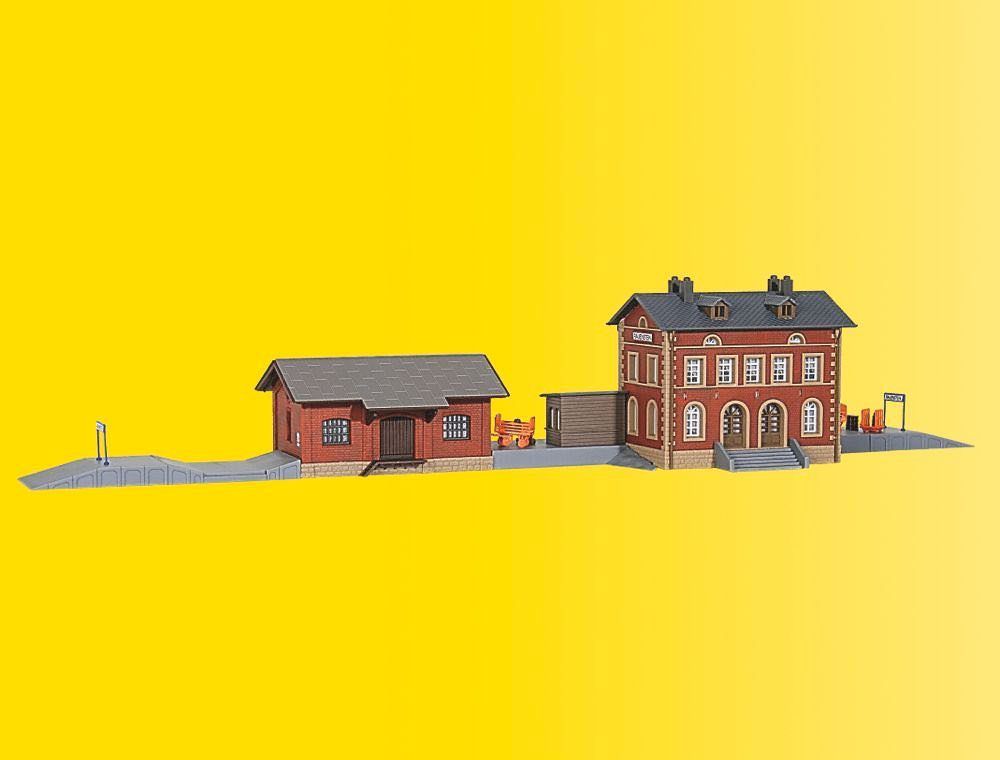 Kibri 37396 - Bahnhof Rauenstein mit Güterschuppen N 1:160