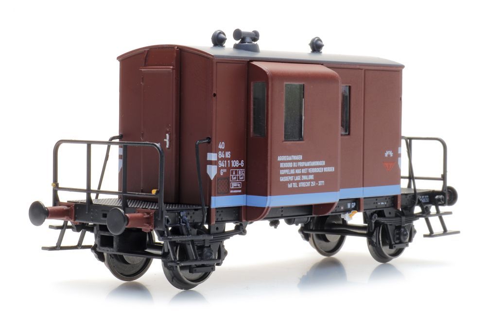 ARTITEC b.v. 20.214.14 - Güterzugbegleitwagen NS Ep.IV DG 108-6 Stromerzeugerwagen H0/GL