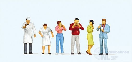 Preiser 10109 - Am Verkaufswagen H0 1:87