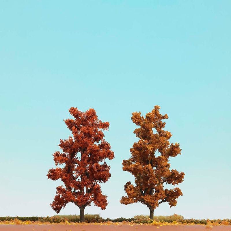 Busch 6755 - 2 Laubbäume 150 mm, herbstrot H0 1:87