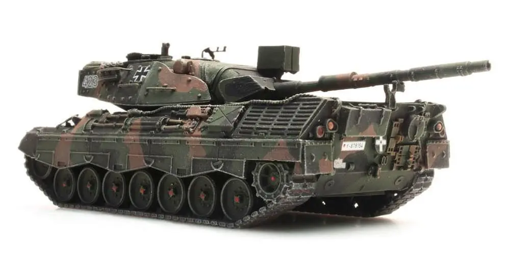ARTITEC b.v. 6870050 - Panzer Leopard 1A1-A2 Flecktarnlackierung f. Eisenbahntransport H0 1:87