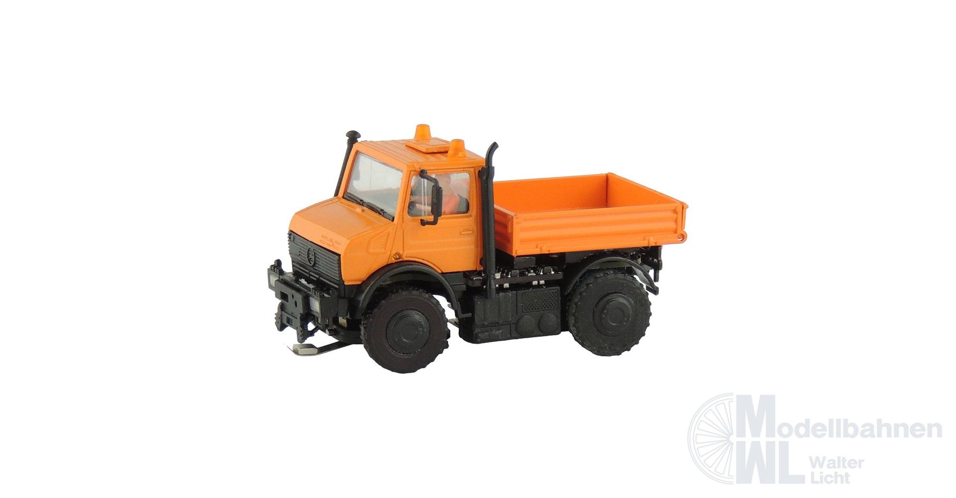 Viessmann 8180 - UNIMOG Typ U2400 komunalorange Sound Funktionsmodell H0 1:87
