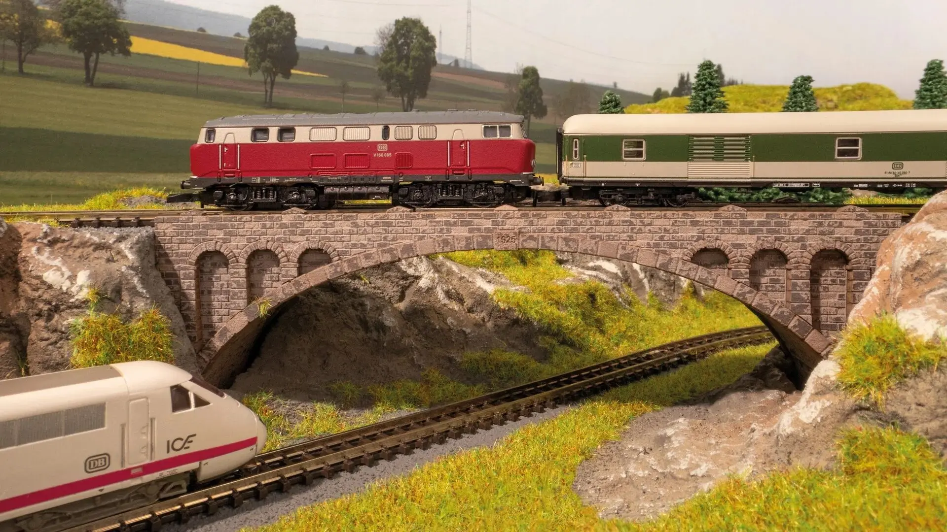 Noch 44380 - Steinbogenbrücke Z 1:220