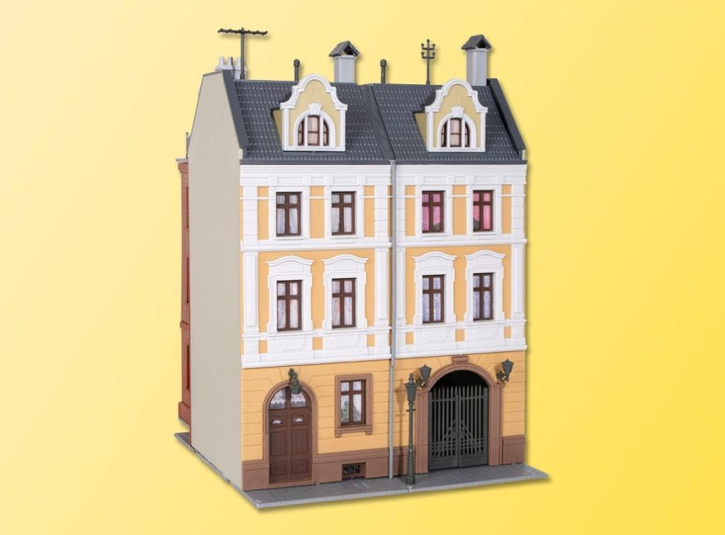 Kibri 38389 - Stadthaus mit Fabrikanbau H0 1:87