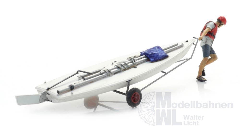 ARTITEC b.v. 387595 - Segelboot Laser auf Anhänger mit Figur H0 1:87