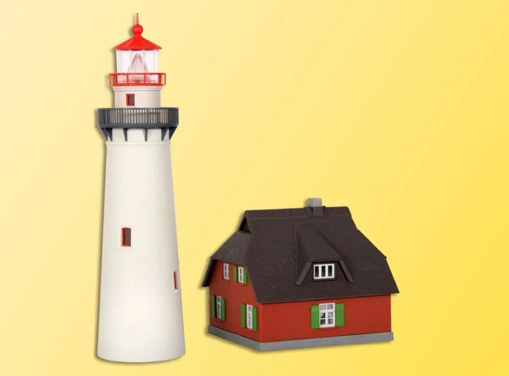 Kibri 39153 - Leuchtturm Hiddensee mit Nebengebäude H0 1:87