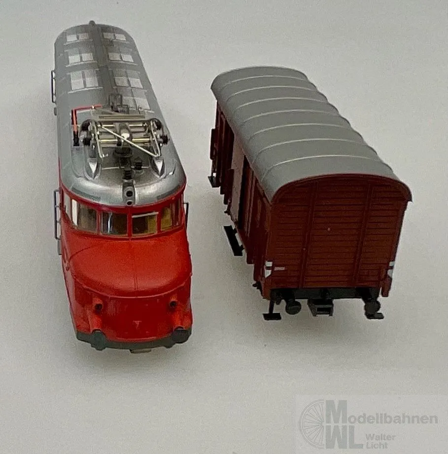 Märklin 37866 - MÄRKLIN - Triebwagen Rbe 2/4 SBB Ep.III Roter Pfeil mit Güterwagen H0/WS Sound
