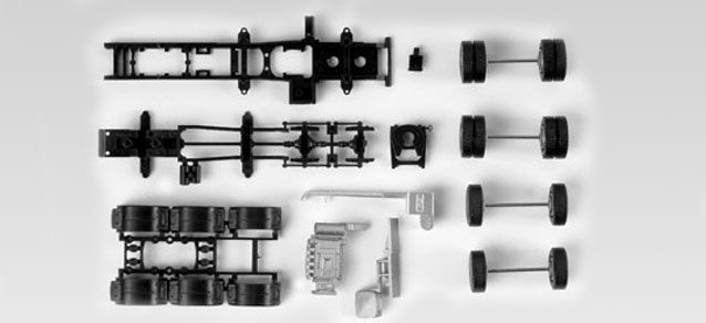 Herpa 83157 - Zugmaschinen-Fahrgestell MAN TGX 680 Schwerlastzugmaschine 4-achs 1:87