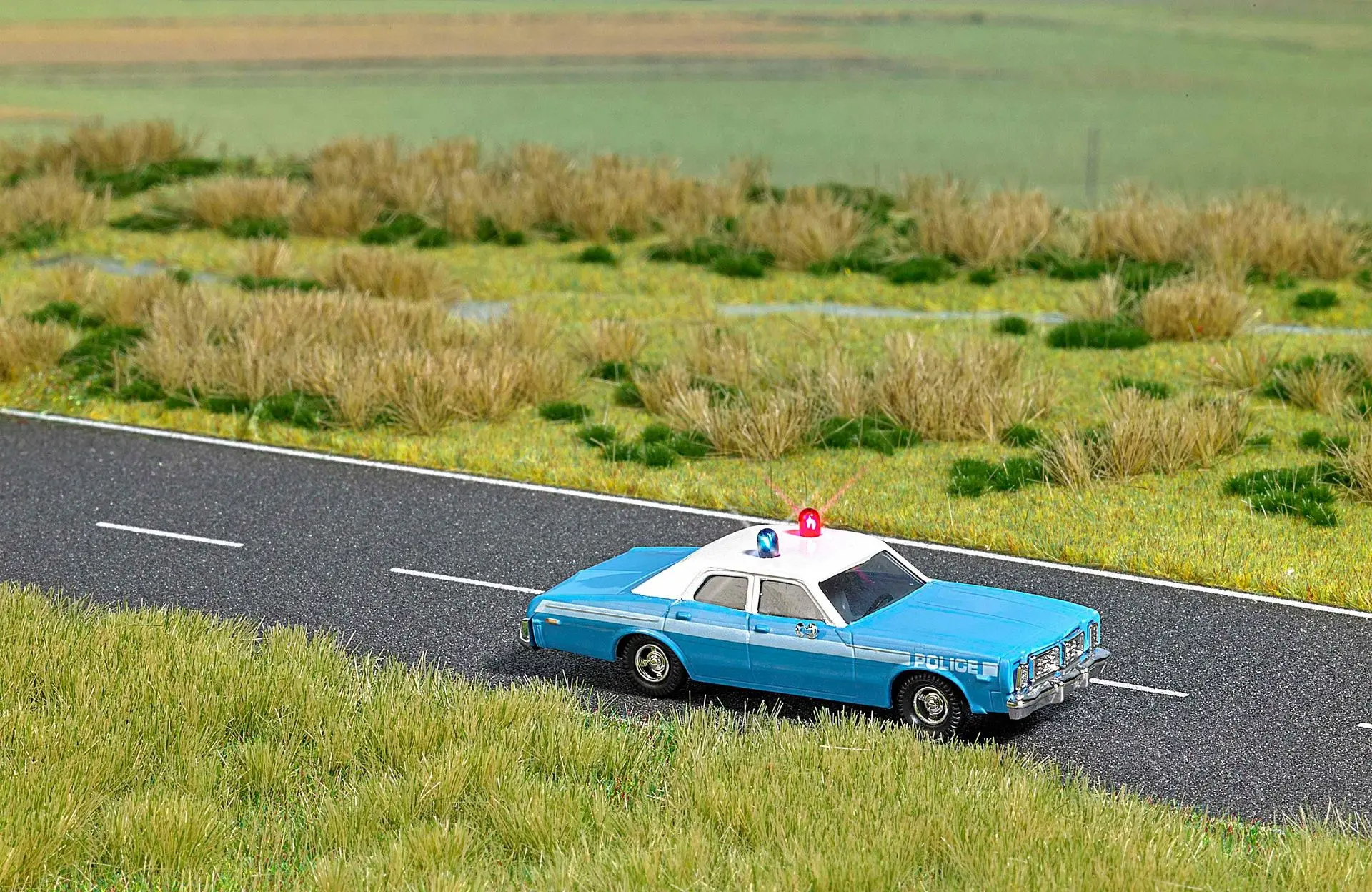 Busch 5629 - Dodge Monaco Police H0 1:87