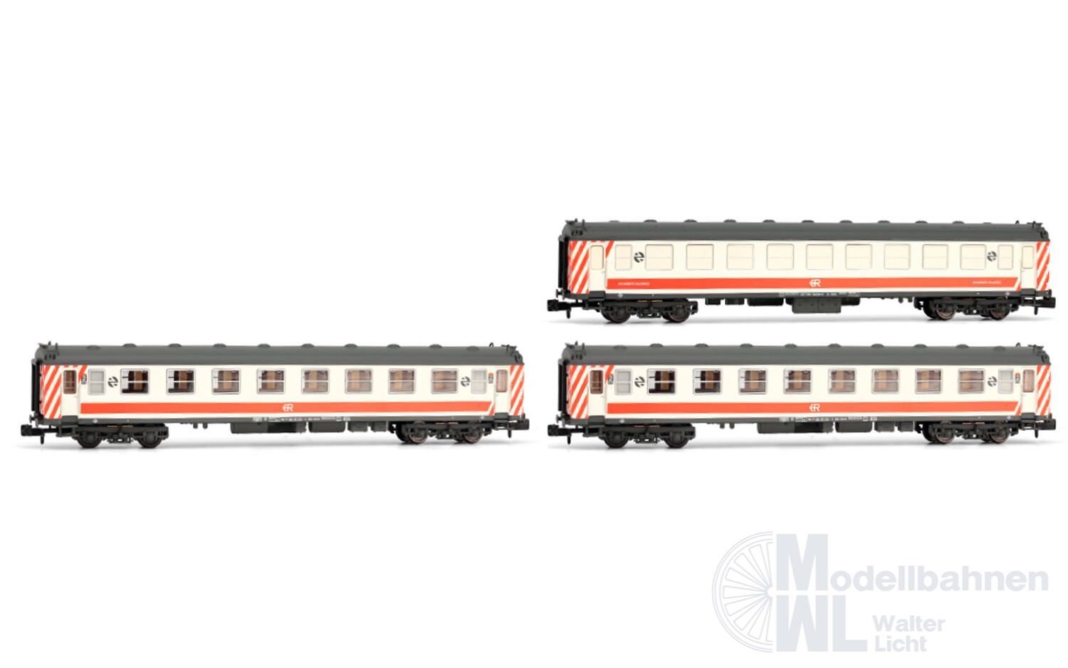 Arnold 4454 - Reisezugwagen Set RENFE Ep.V 3.tlg. N 1:160