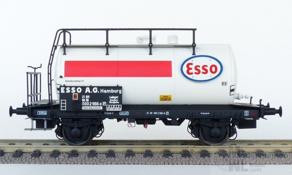 Exact Train 20582 - Kesselwagen DB Ep.III Esso H0/GL Exact Train 20582 - Kesselwagen DB Ep.III Esso H0/GL