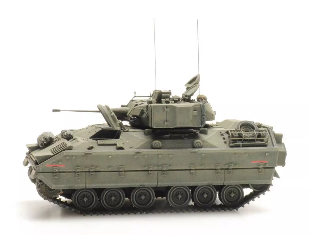 ARTITEC b.v. 6870262 - US M2 IFV Bradley forest green H0 1:87