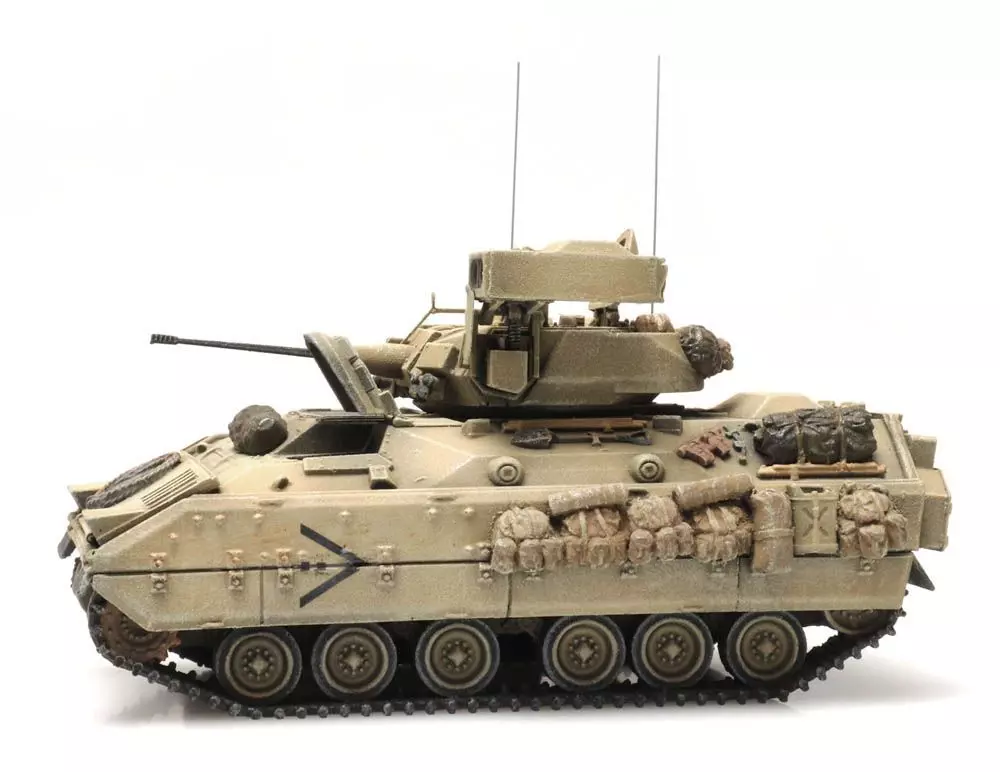 ARTITEC b.v. 6870265 - US M2 IFV Bradley desert H0 1:87