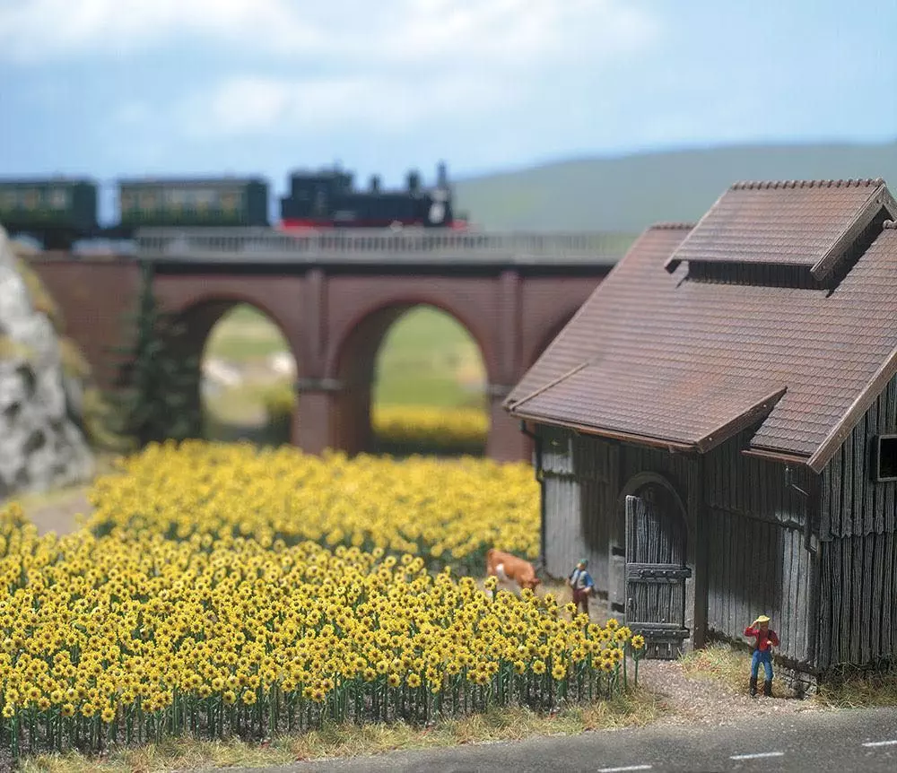 Busch 8103 - Sonnenblumen N 1:160