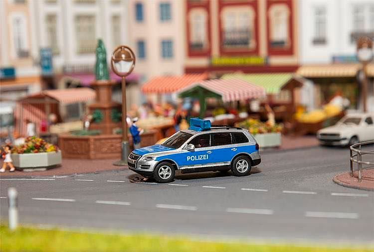 Faller 161543 - VW-Touareg Polizei mit Blink H0 1:87