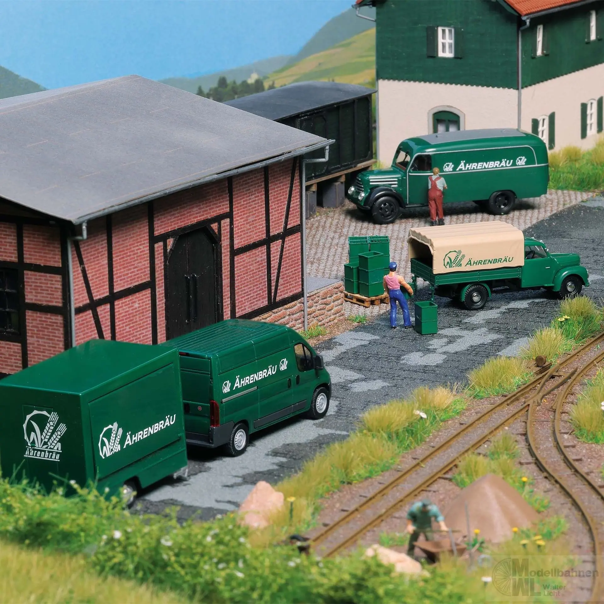 Busch 51821 - Robur Garant K 30 Ährenbräu H0 1:87
