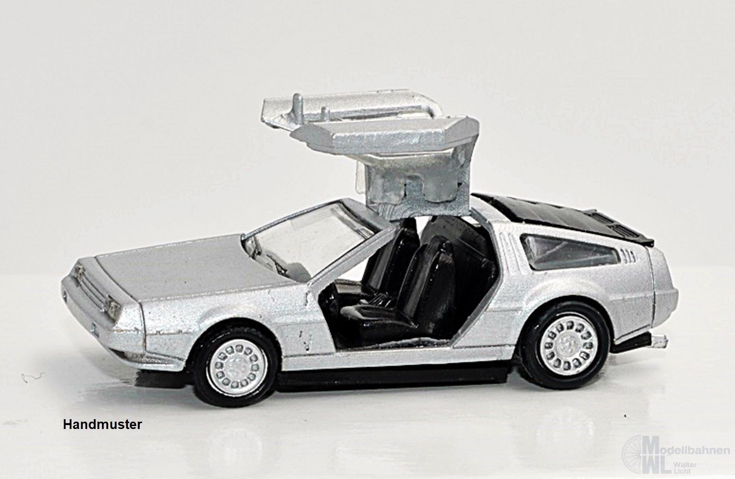 NPE NA88215 - DeLorean silber - Türen offen H0 1:87