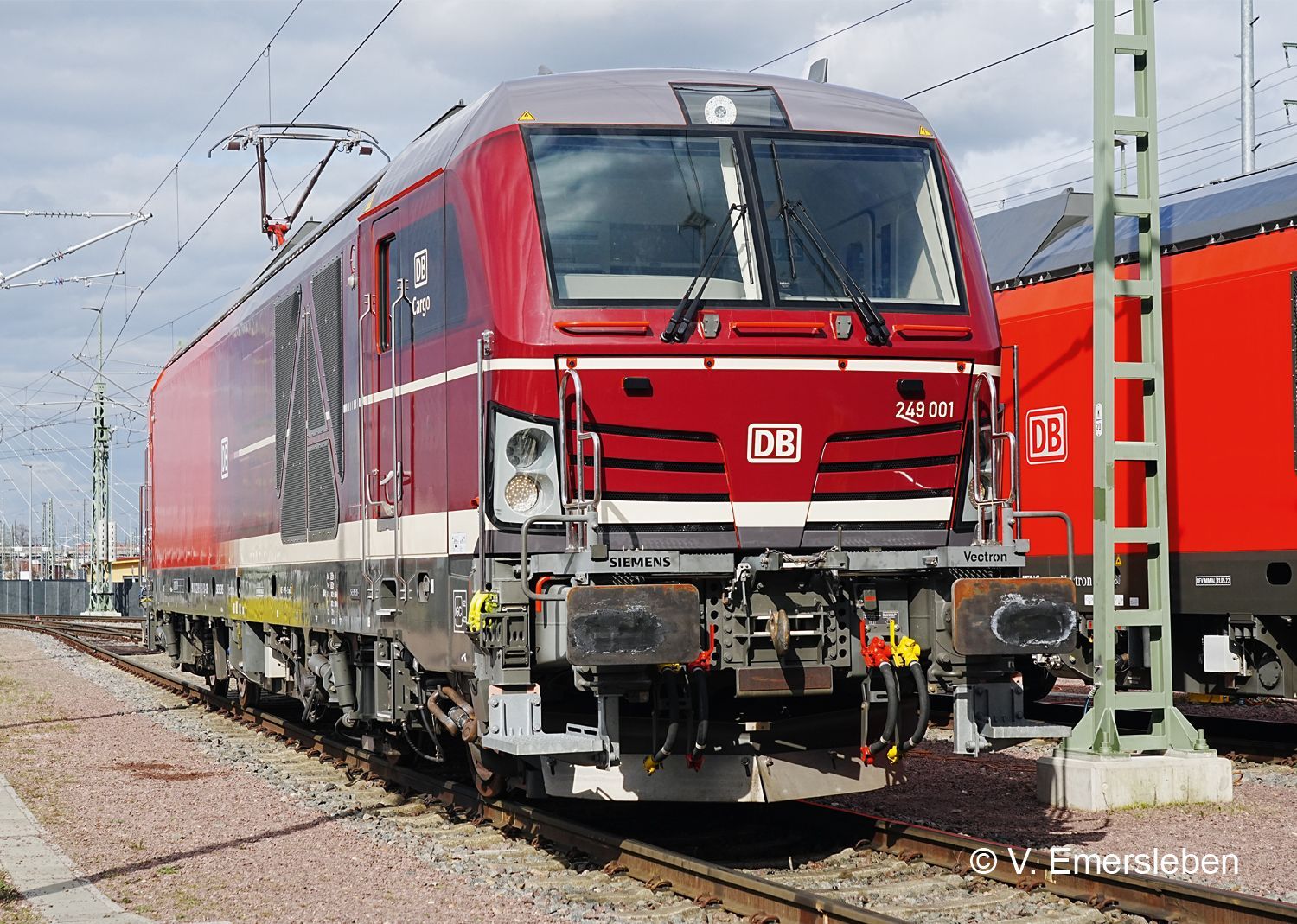 Trix 25293 - Zweikraftlokomotive BR 249 DB Ep.VI Vectron Dual Mode light H0/GL Sound
