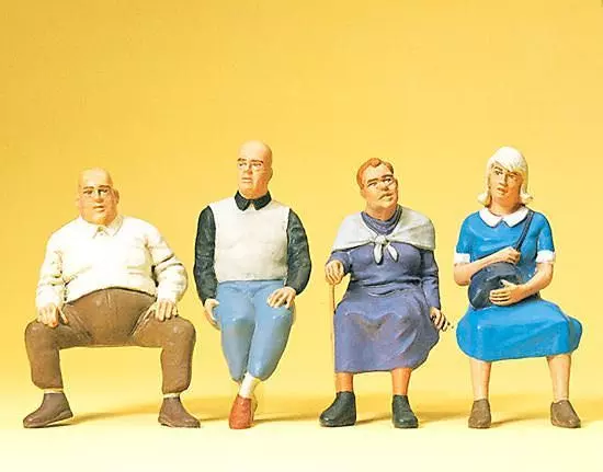 Preiser 63089 - Sitzende Reisende Spur 1