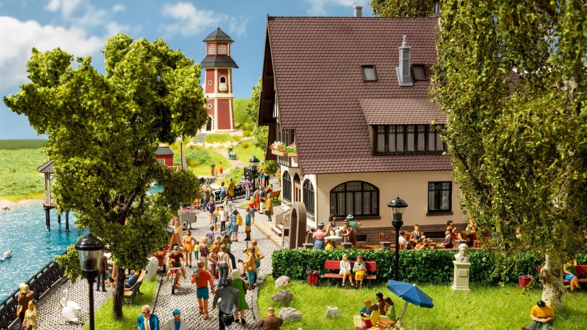 Noch 63401 - Wirtshaus mit Biergarten N 1:160