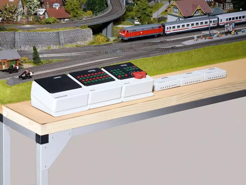 Noch 50303 - Trafo-Anbauplatte 60 x 20 cm G/0/H0/TT/N/Z