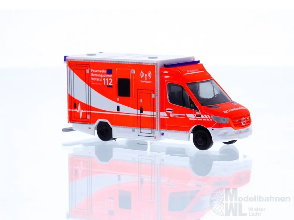 Rietze 76118 - GSF RTW ´18 Rettungsdienst Hochsauerlandkreis H0 1:87