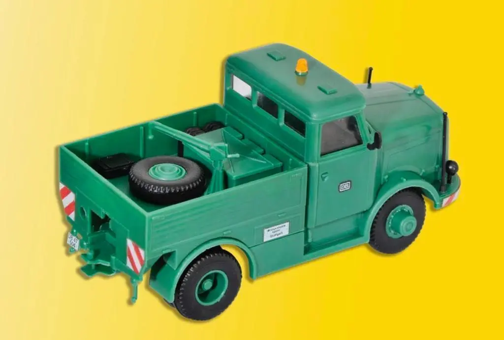 Kibri 13528 - KAELBLE Zugmaschine mit Plane H0 1:87