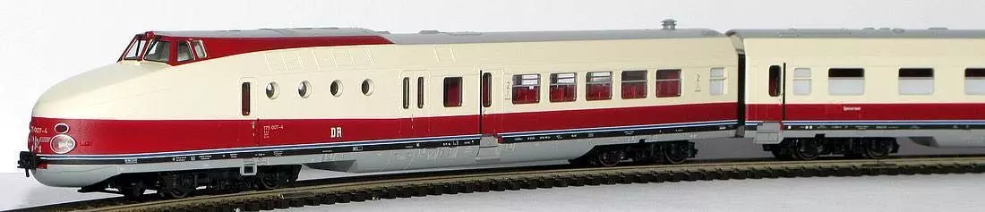 Kres 1817D - Schnelltriebwagen BR 175 DR Ep.III/IV Bauart Görlitz 4.tlg. TT 1:120 Digital