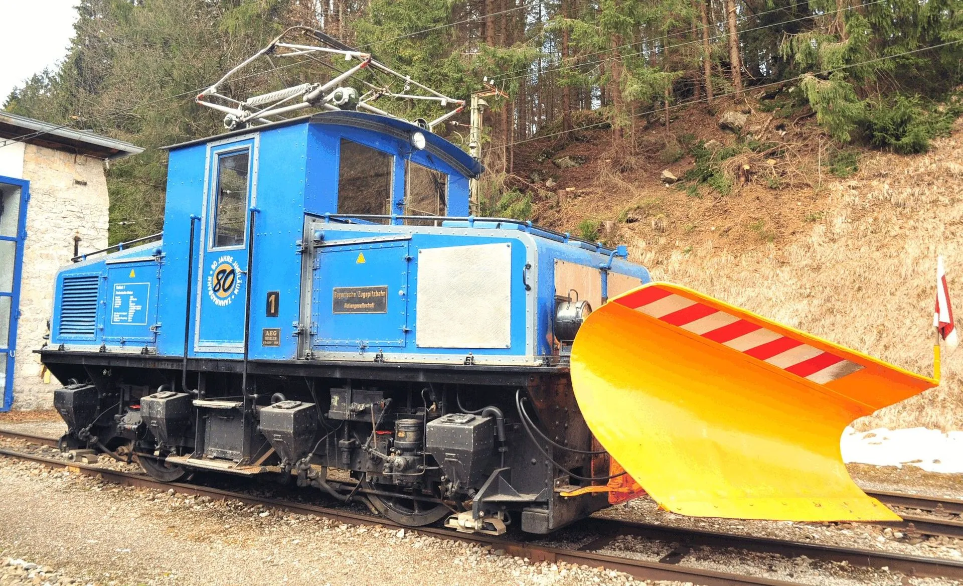 Hobbytrain 43110 - Zugspitzbahn Tal-Lok Nr. 1 mit Schneepflug Ep.V H0/GL