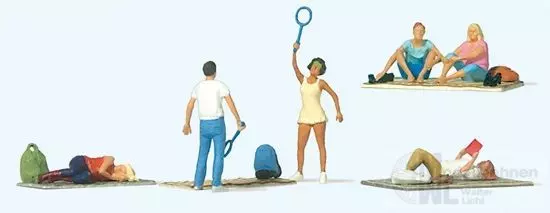 Preiser 10697 - Auf dem Rasen H0 1:87