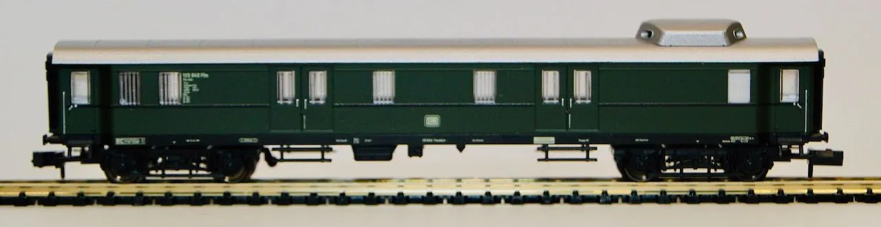 Fleischmann 8630 - FLEISCHMANN - Gepäckwagen DB Ep.III Pw4üe N 1:160