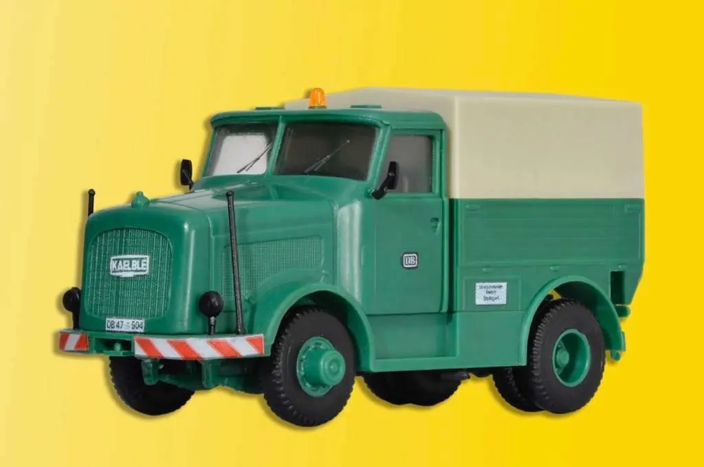 Kibri 13528 - KAELBLE Zugmaschine mit Plane H0 1:87