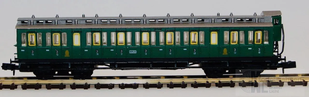 Arnold 3391 - ARNOLD - Abteilwagen DRG Ep.II 3.Kl. C4 mit Bremserhaus N 1:160