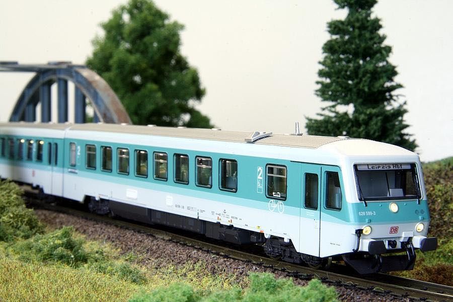 Kres 6284M - Dieseltriebwagen BR 628.4 DB AG Ep.V mintgrün TT 1:120 Kres 6284M - Dieseltriebwagen BR 628.4 DB AG Ep.V mintgrün TT 1:120