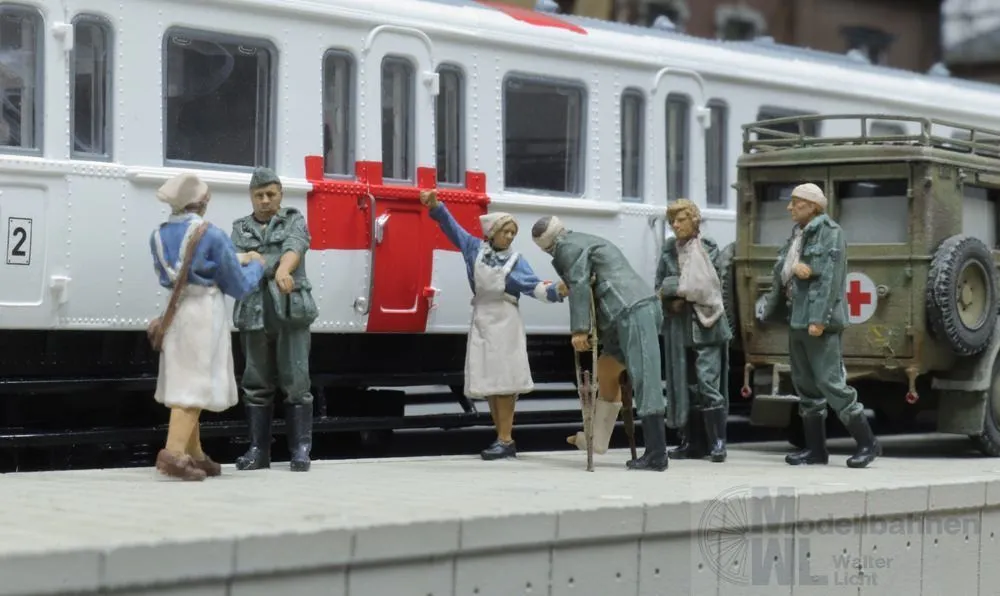 ARTITEC b.v. 5870112 - WM verwundete Soldaten + Krankenschwester Fertigmodell H0 1:87