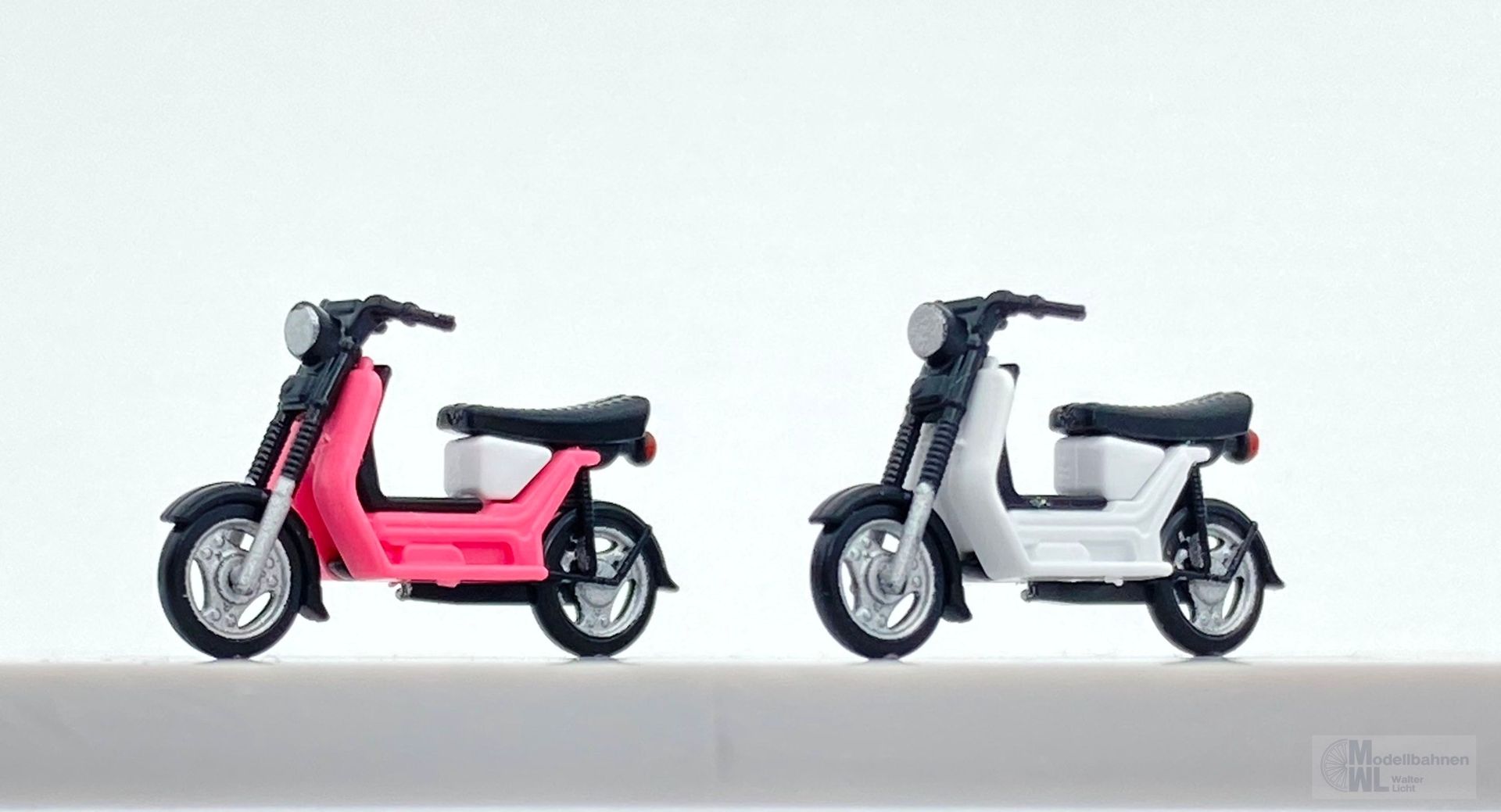 Kres 55062030 - Komplettmodelle 2x Simson SR50, rosa und weiß TT 1:120