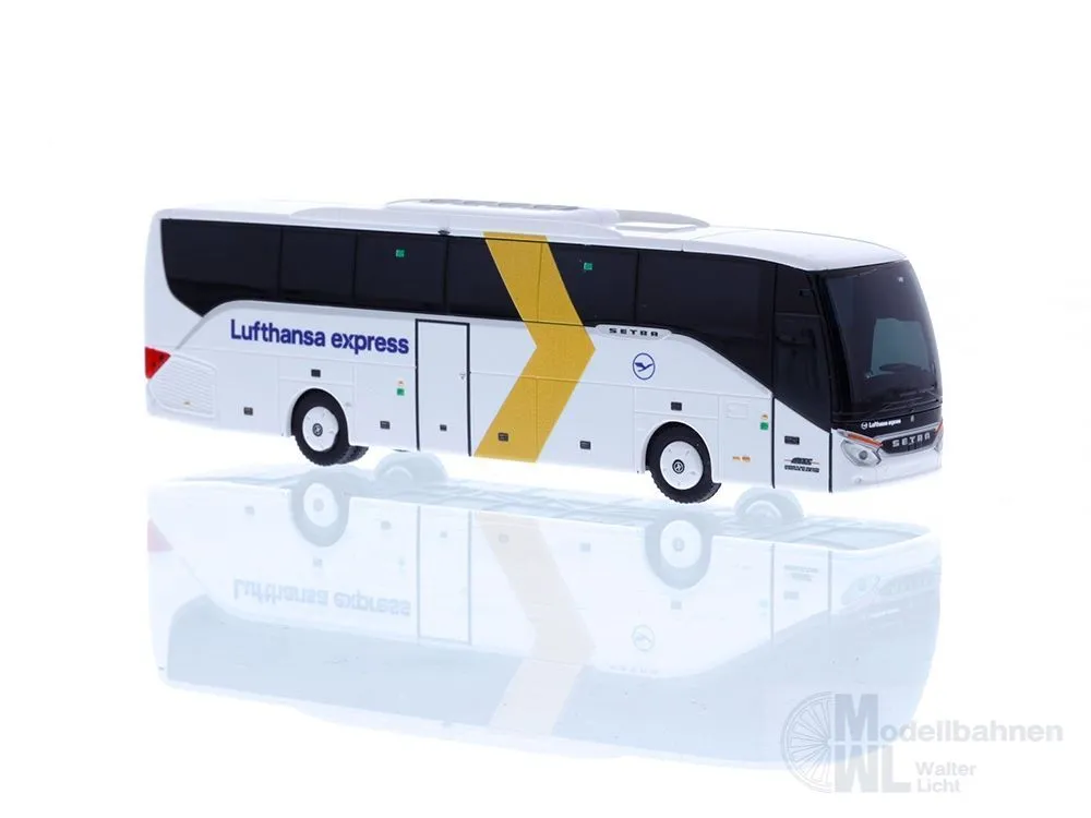 Rietze 77942 - Setra S 515 HD Lufthansa Express - Arzt Reisen H0 1:87